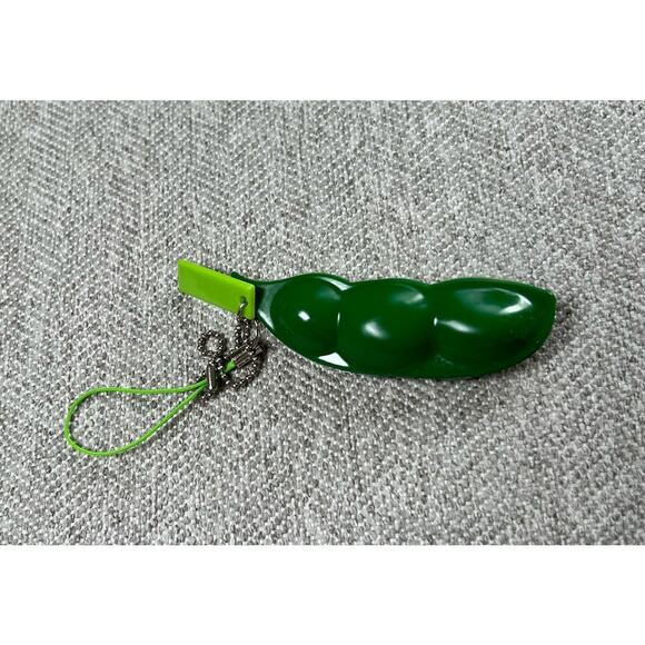 Pea Poppers Keychain Bean Fidget Toy Soybean Phone Charm - Picture 1 of 4
